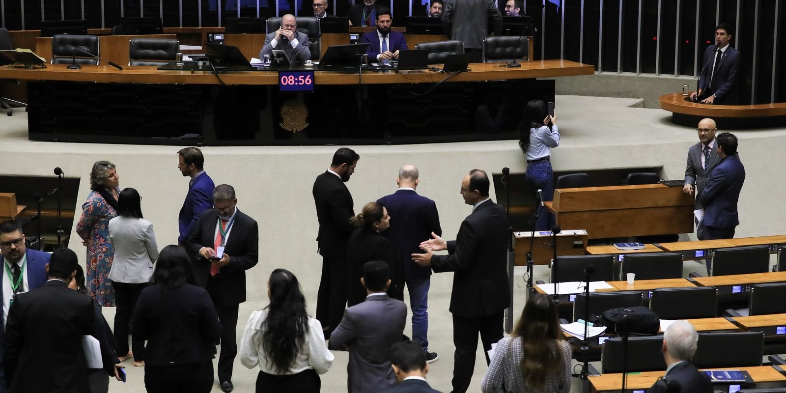plenario-da-camara-repercute-derrubada-de-decreto-sobre-iof