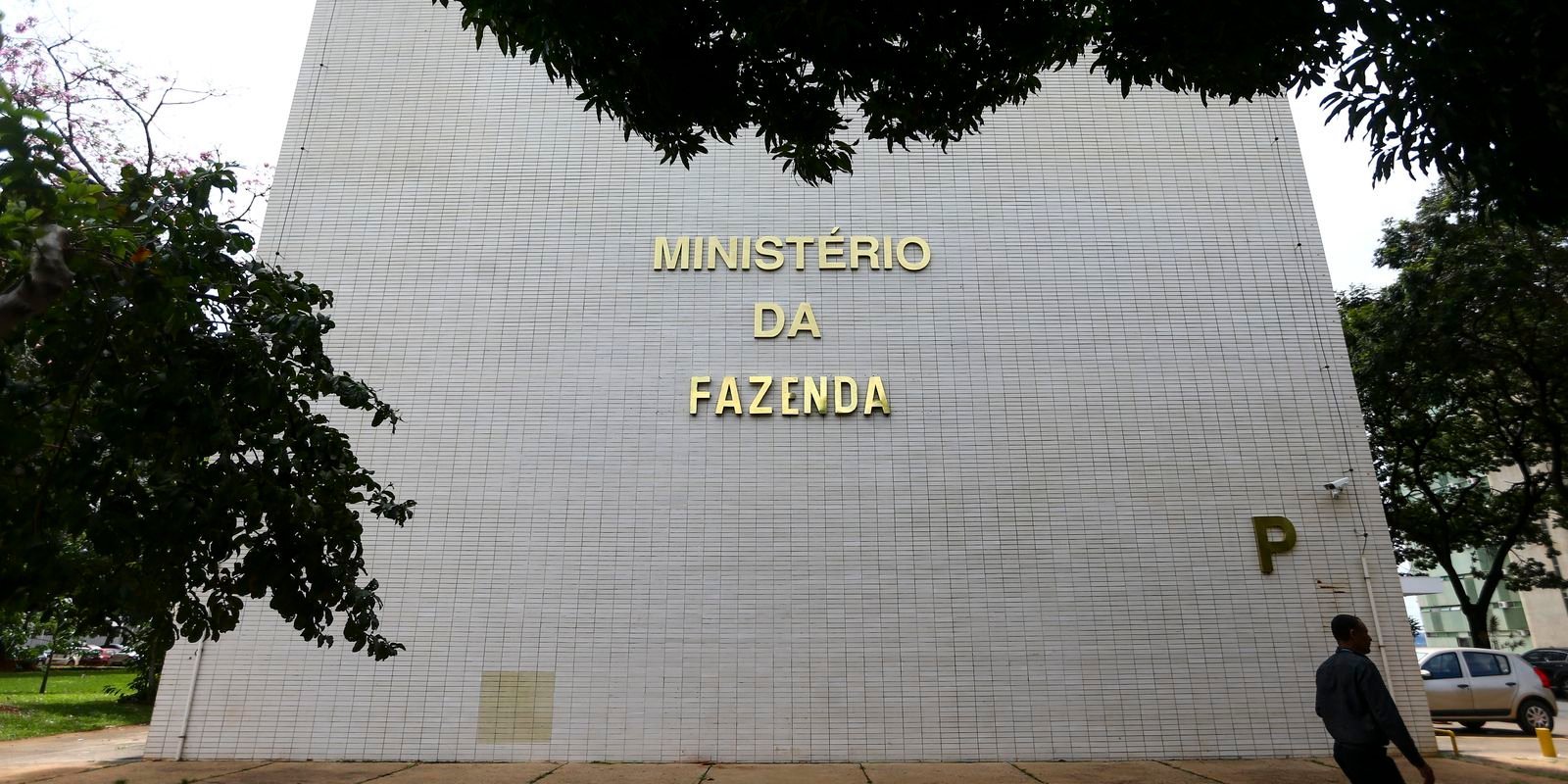 governo-deve-recorrer-ao-stf-sobre-pec-de-agentes-de-saude