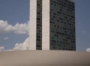 camara-declara-perda-de-mandato-a-7-deputados-e-da-posse-a-substitutos