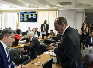 senado:-ccj-aprova-novo-codigo-eleitoral-com-900-artigos