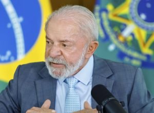 lula-afirma-que-mundo-nao-da-direito-a-trump-ameacar-um-pais