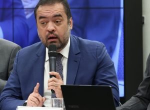tse-mantem-condenacao-de-claudio-castro-a-inelegibilidade