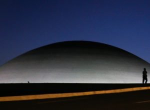congresso-aprova-medidas-de-divulgacao-em-massa-do-ligue-180