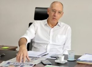 Entrevista-Folha-C.-G-108-300x213